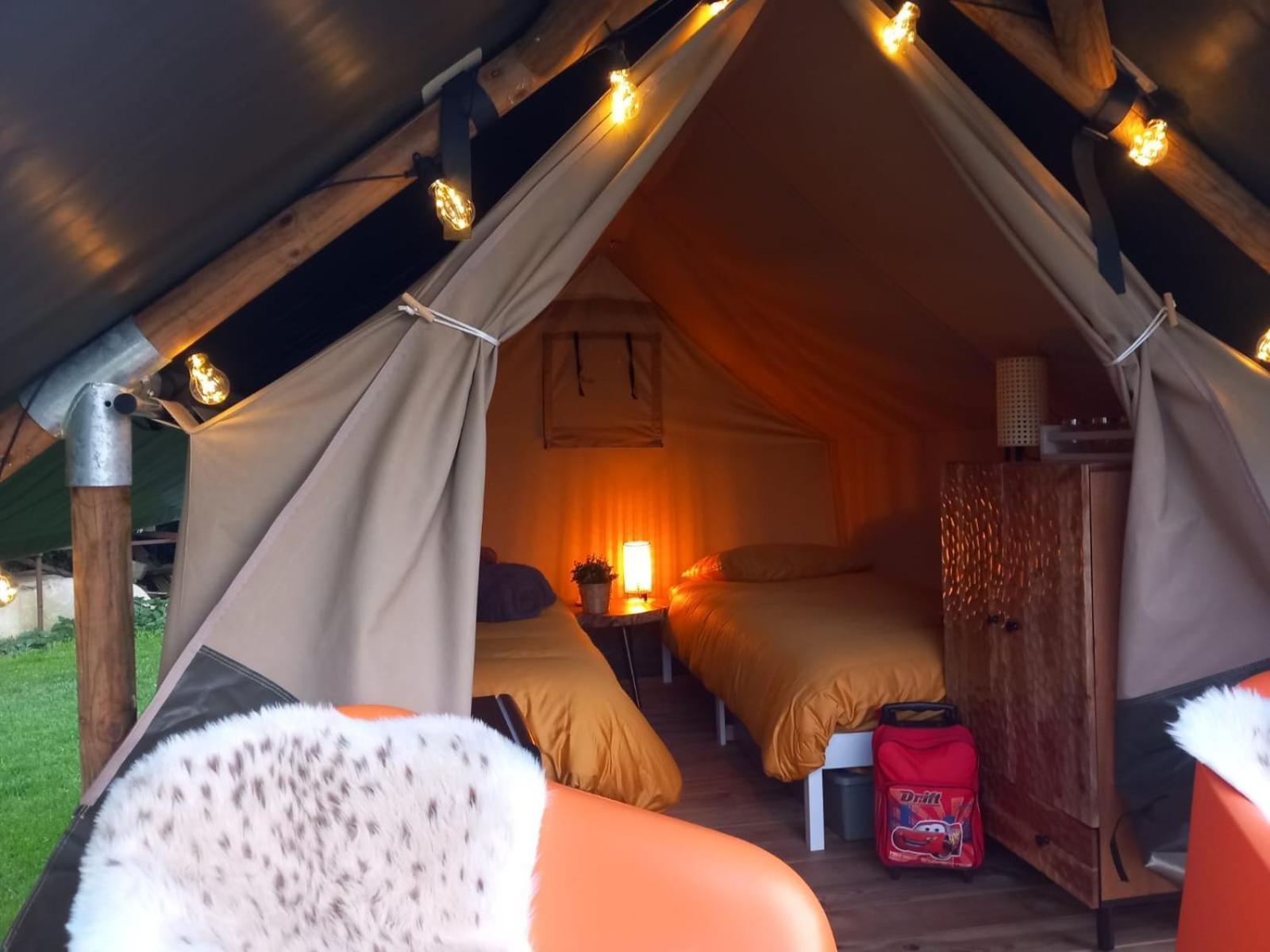 Safari Lodge 'Linge-Zicht' Tiel Exterior foto